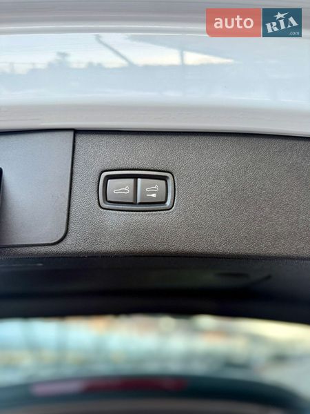 Внедорожник / Кроссовер Porsche Cayenne 2021 в Львове