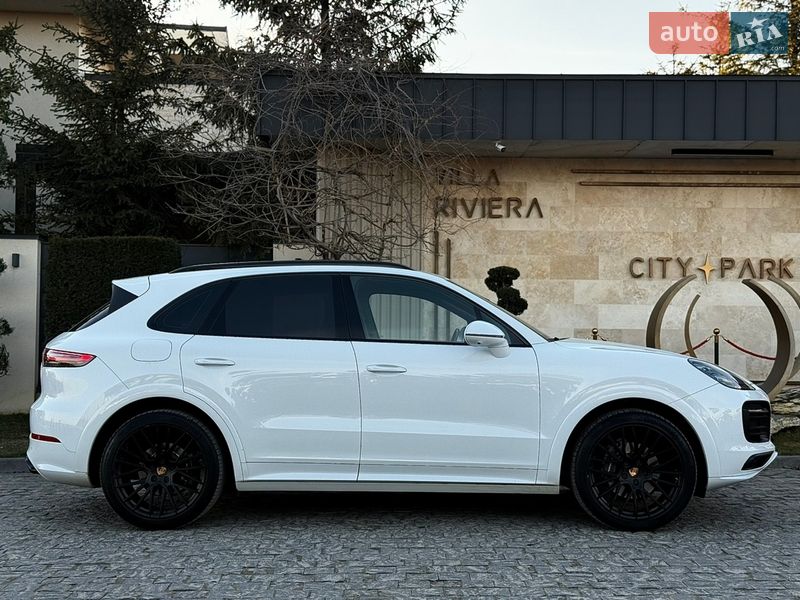 Внедорожник / Кроссовер Porsche Cayenne 2018 в Львове