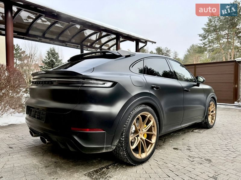 Внедорожник / Кроссовер Porsche Cayenne 2024 в Киеве