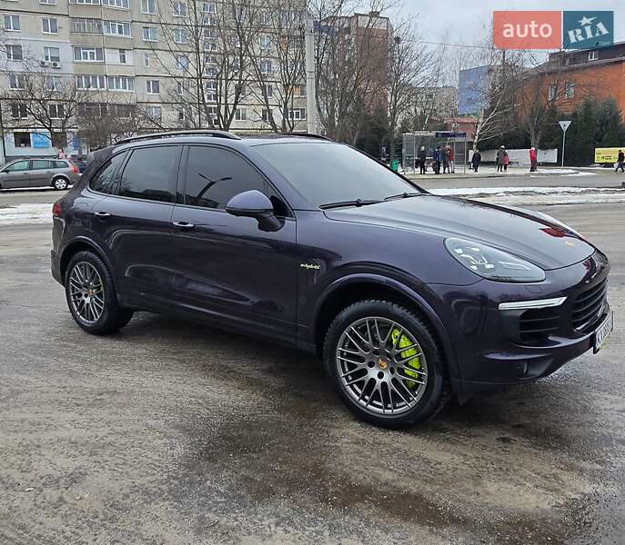 Внедорожник / Кроссовер Porsche Cayenne 2017 в Харькове