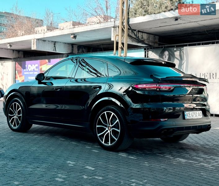 Позашляховик / Кросовер Porsche Cayenne 2022 в Дніпрі