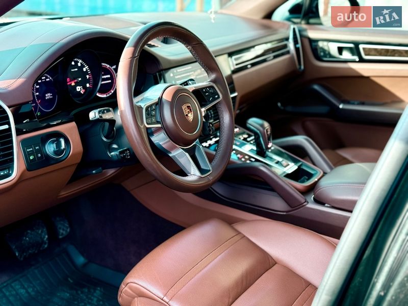 Позашляховик / Кросовер Porsche Cayenne 2022 в Дніпрі
