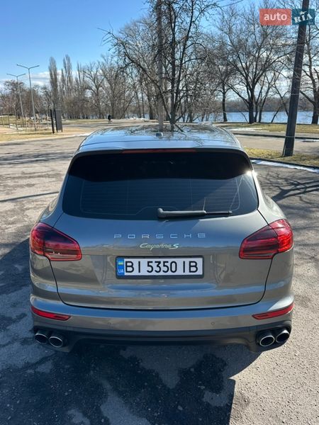Позашляховик / Кросовер Porsche Cayenne 2015 в Кременчуці