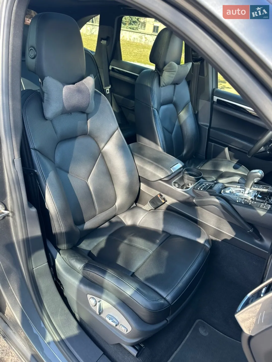 2015 Porsche Cayenne - мініатюра 22