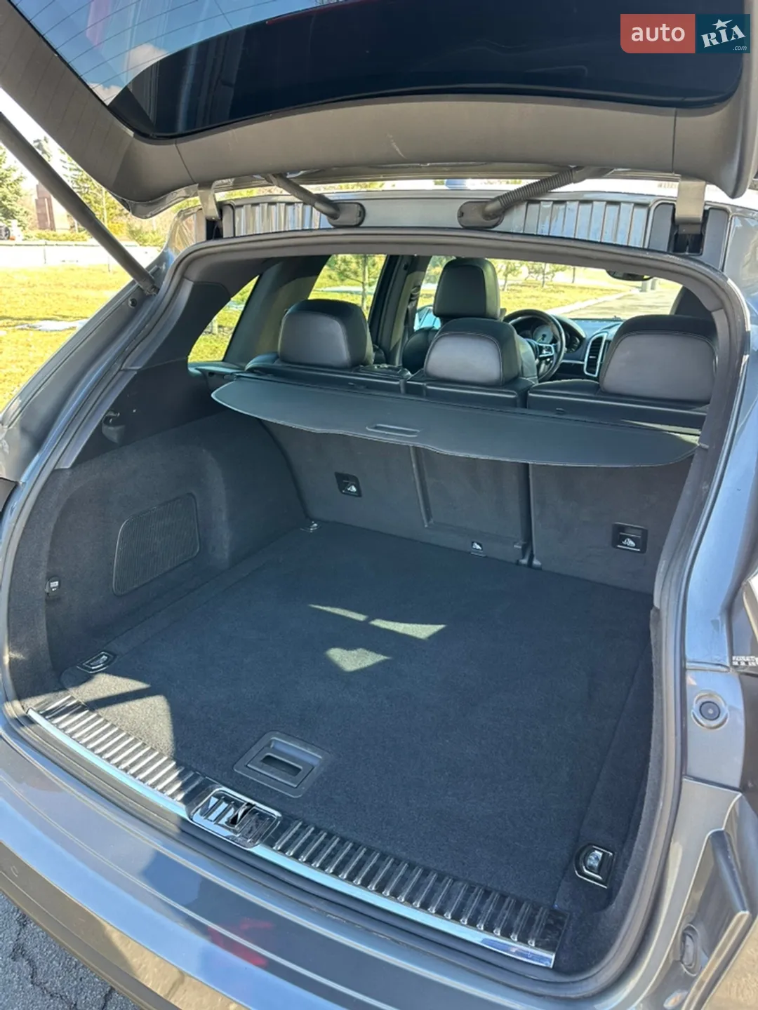 2015 Porsche Cayenne - мініатюра 34
