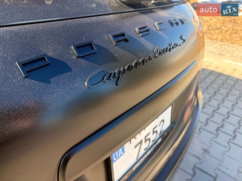 Внедорожник / Кроссовер Porsche Cayenne 2010 в Хмельницком