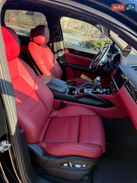 Внедорожник / Кроссовер Porsche Cayenne 2019 в Запорожье