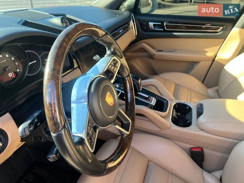 Позашляховик / Кросовер Porsche Cayenne 2019 в Києві