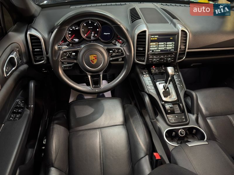 Внедорожник / Кроссовер Porsche Cayenne 2016 в Тернополе