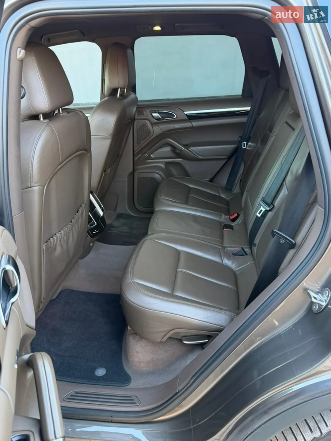 2010 Porsche Cayenne - мініатюра 26
