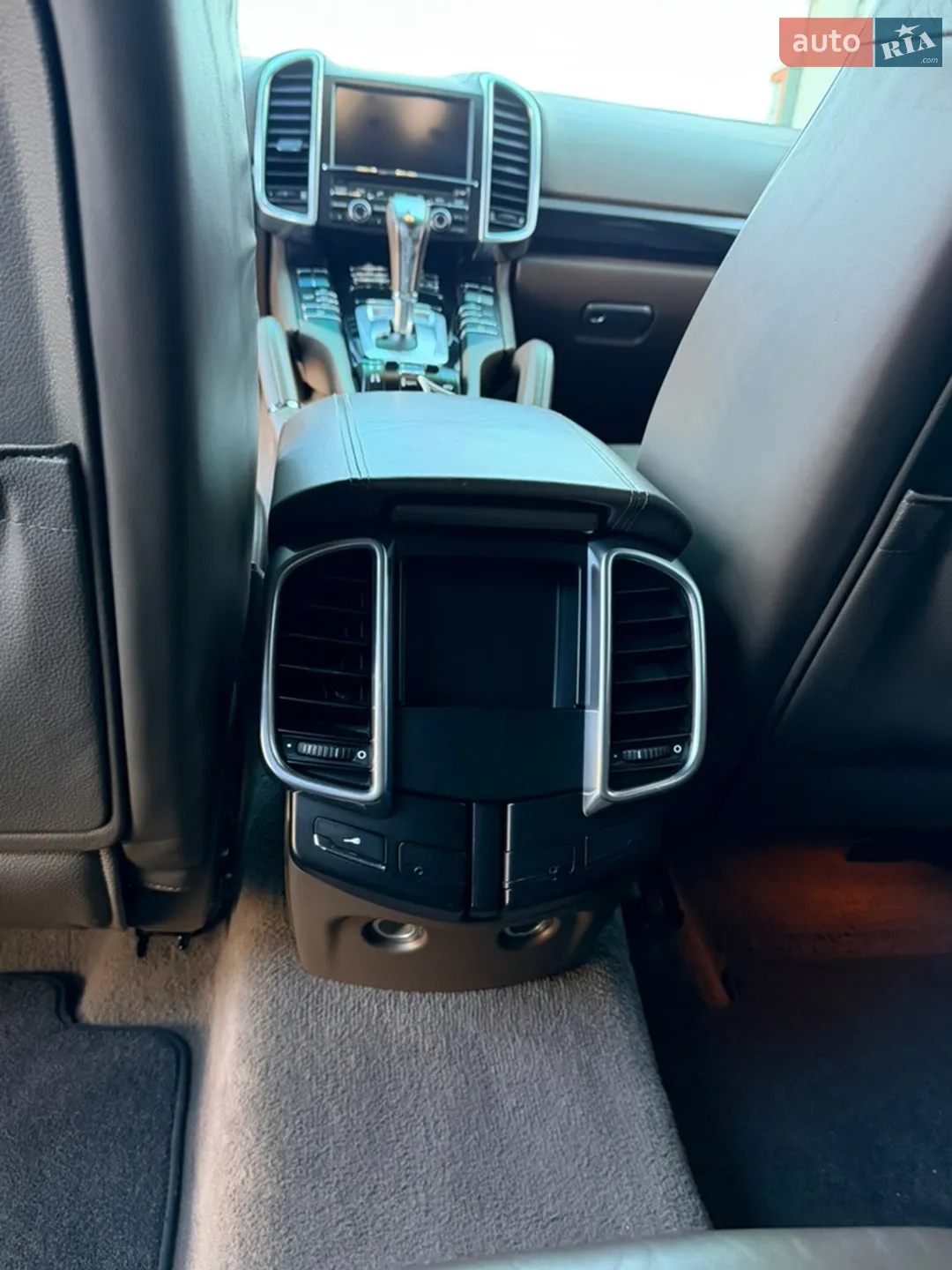 2010 Porsche Cayenne - мініатюра 27