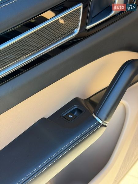 Внедорожник / Кроссовер Porsche Cayenne 2018 в Киеве