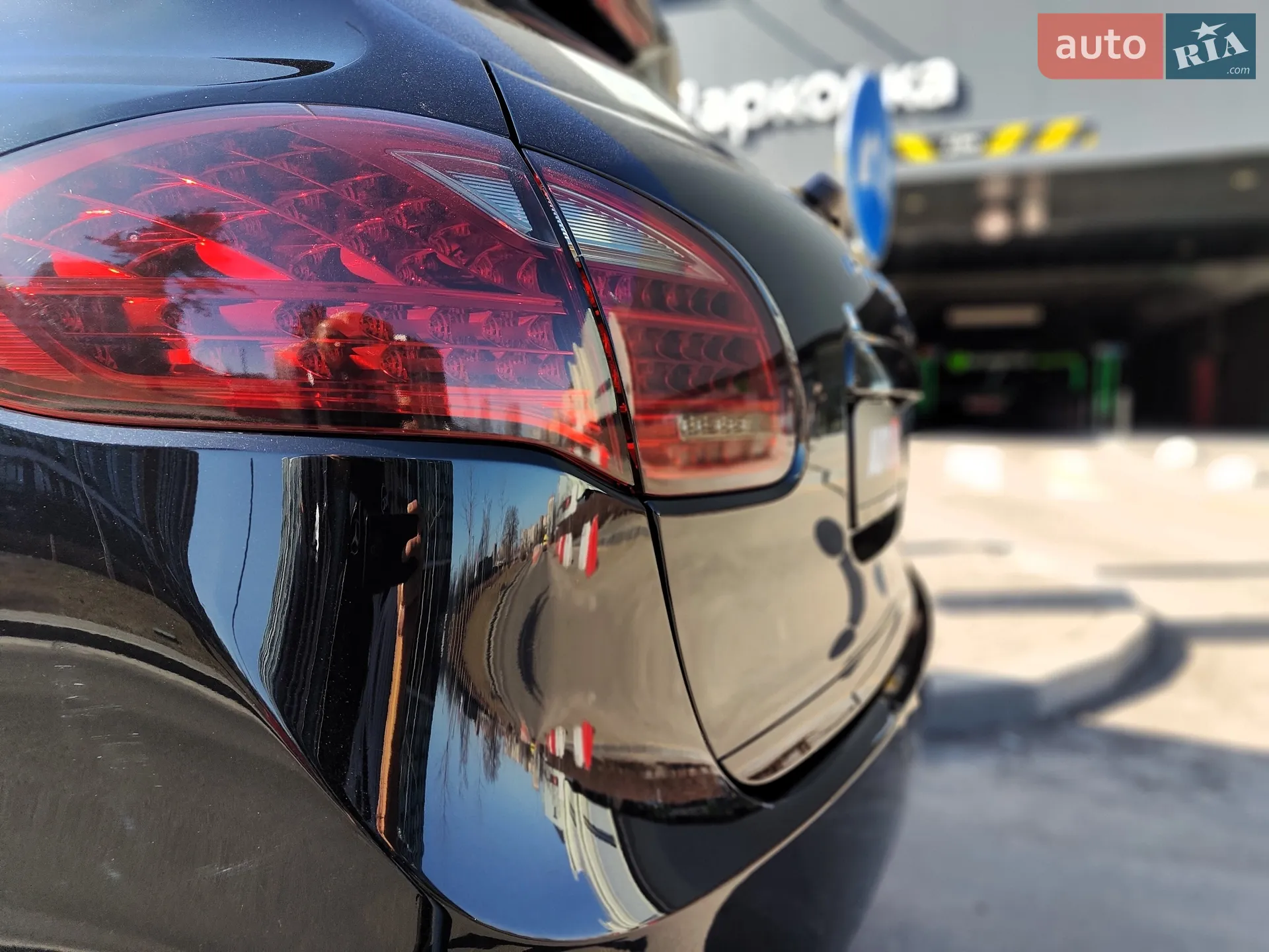 2012 Porsche Cayenne - мініатюра 17