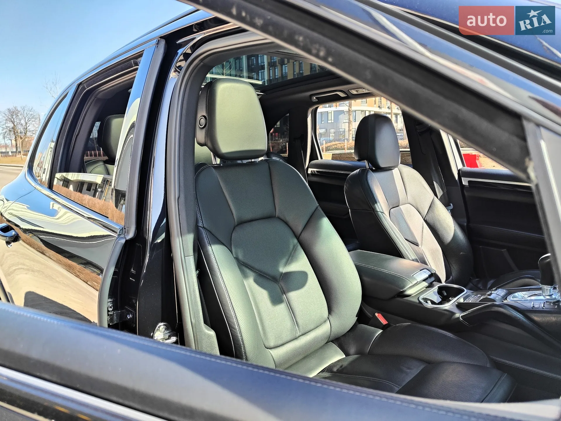 2012 Porsche Cayenne - мініатюра 29