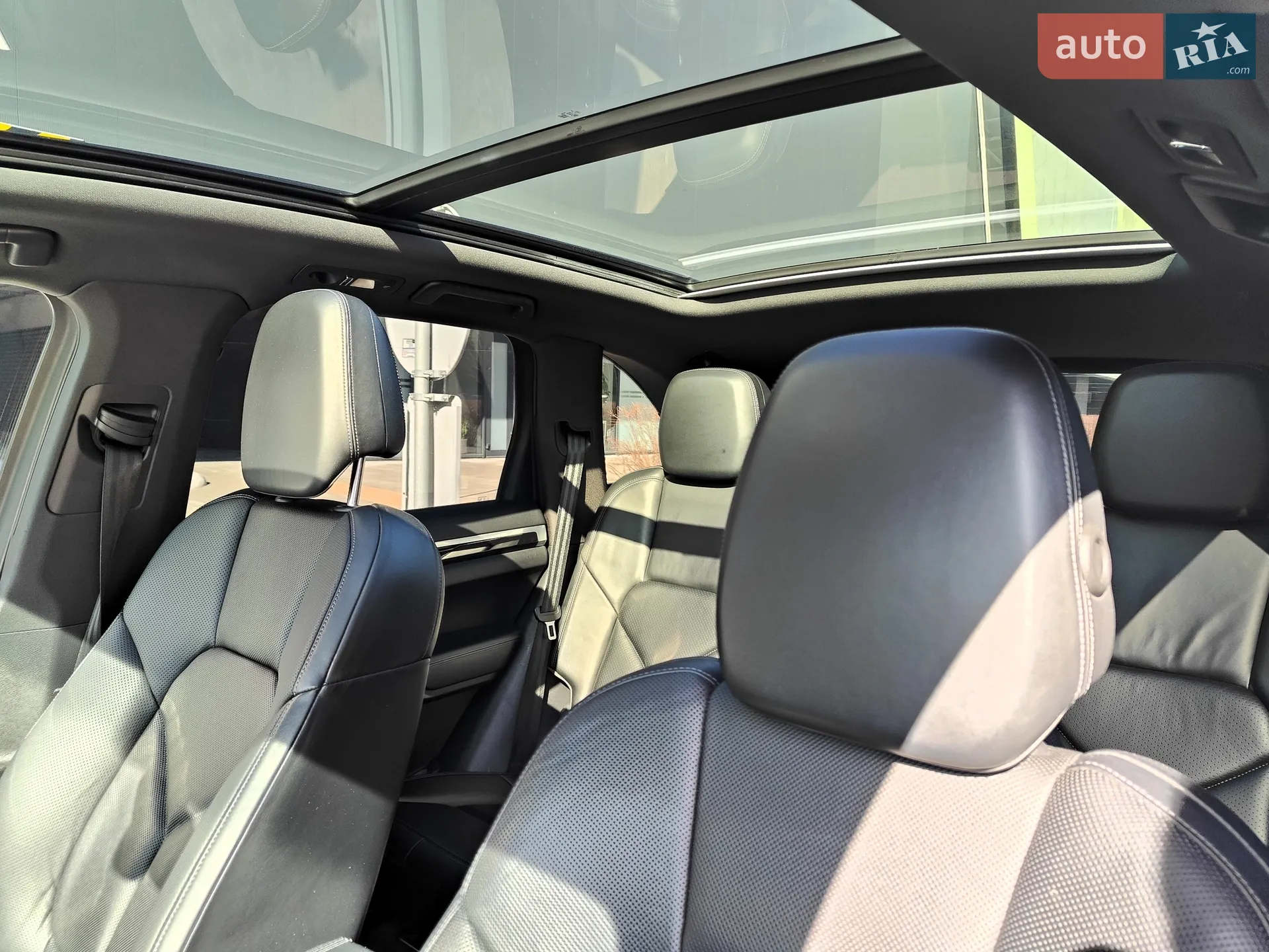 2012 Porsche Cayenne - мініатюра 41