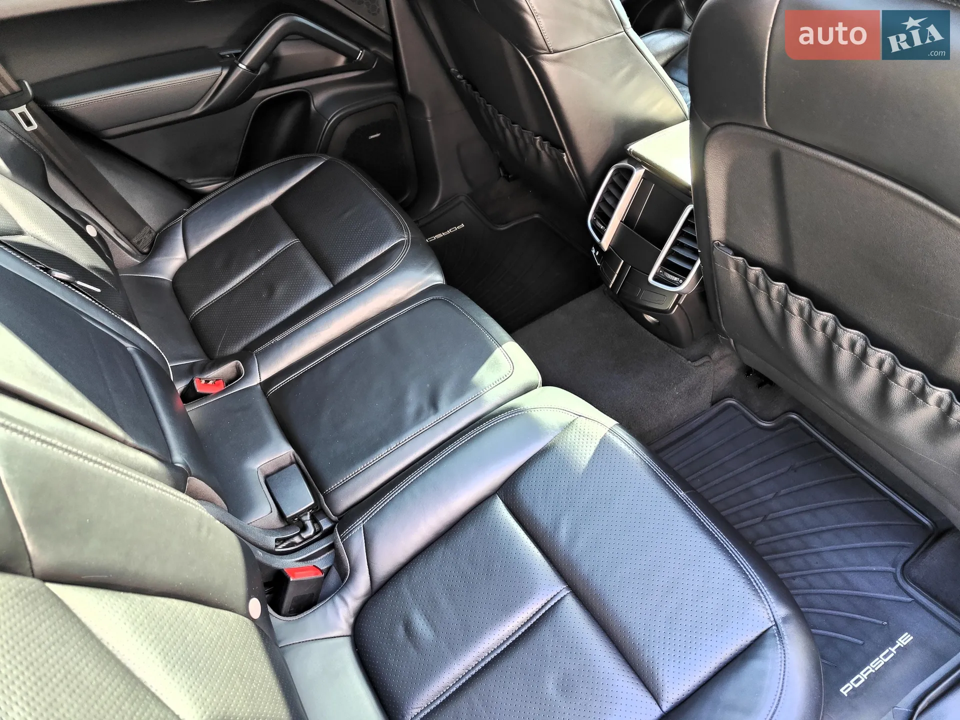 2012 Porsche Cayenne - мініатюра 59