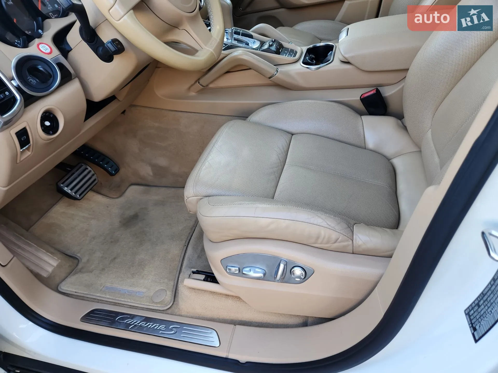2012 Porsche Cayenne - мініатюра 9