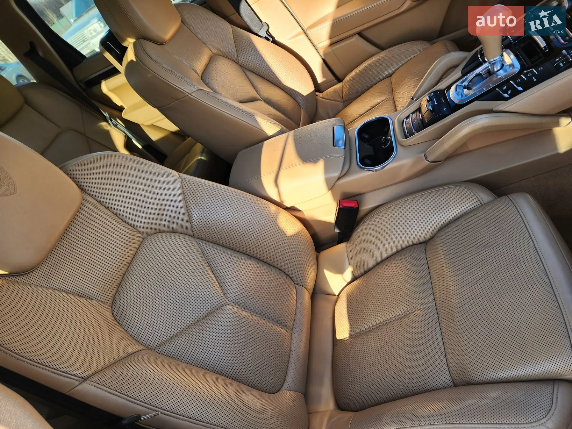 2012 Porsche Cayenne - мініатюра 42
