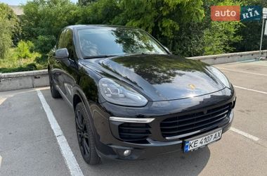 Внедорожник / Кроссовер Porsche Cayenne 2016 в Днепре