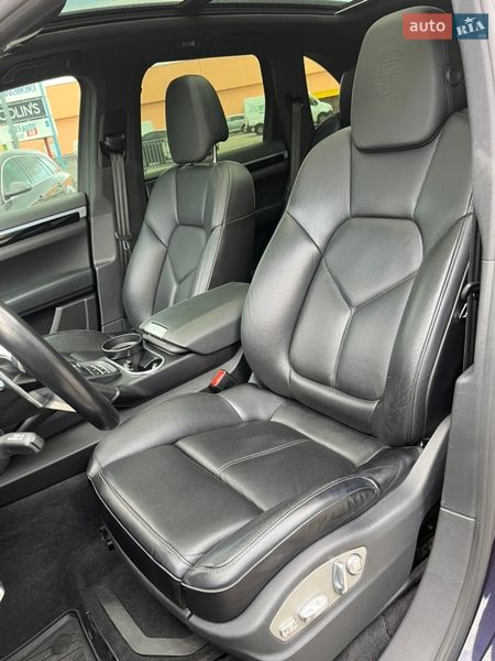 Позашляховик / Кросовер Porsche Cayenne 2016 в Києві