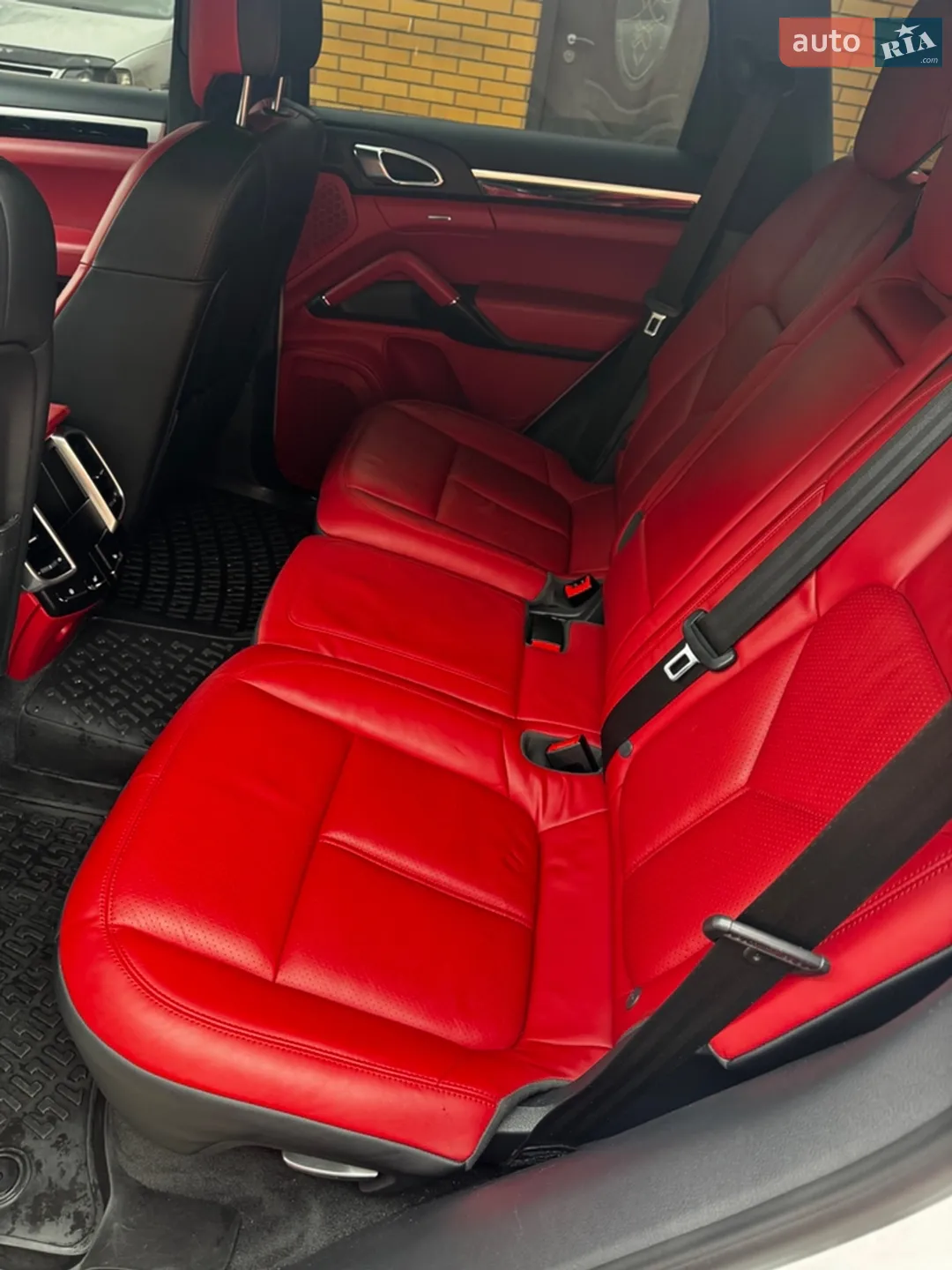 2013 Porsche Cayenne - мініатюра 28