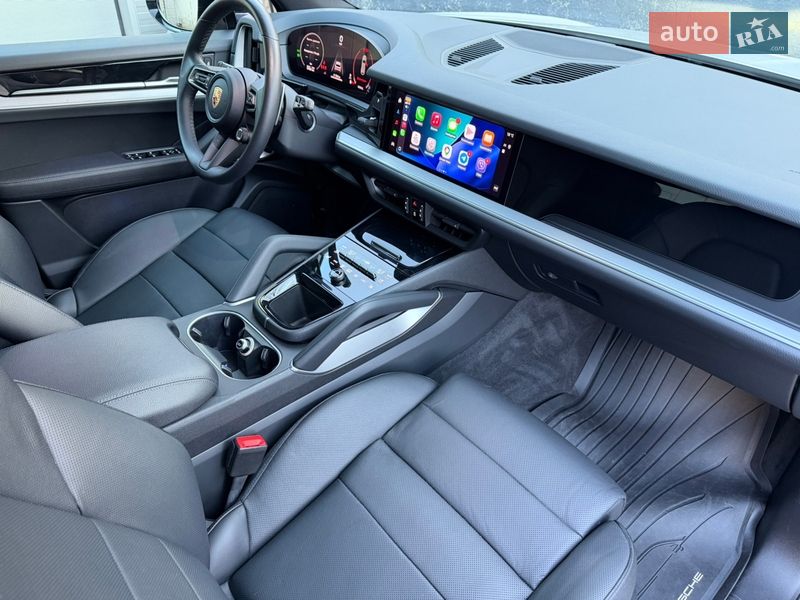 Внедорожник / Кроссовер Porsche Cayenne 2023 в Киеве