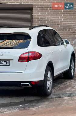 Позашляховик / Кросовер Porsche Cayenne 2011 в Хмельницькому