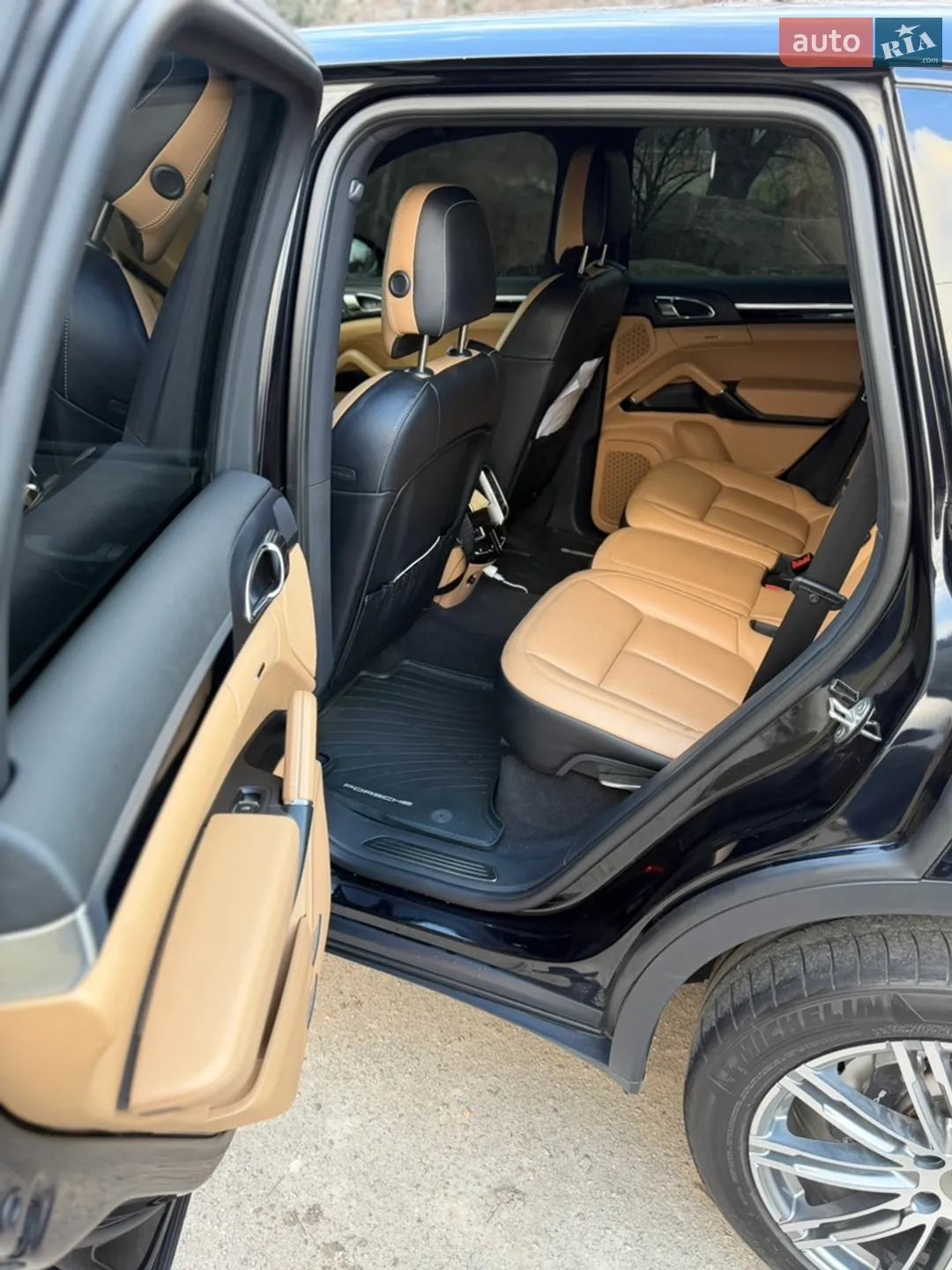 2015 Porsche Cayenne - мініатюра 11
