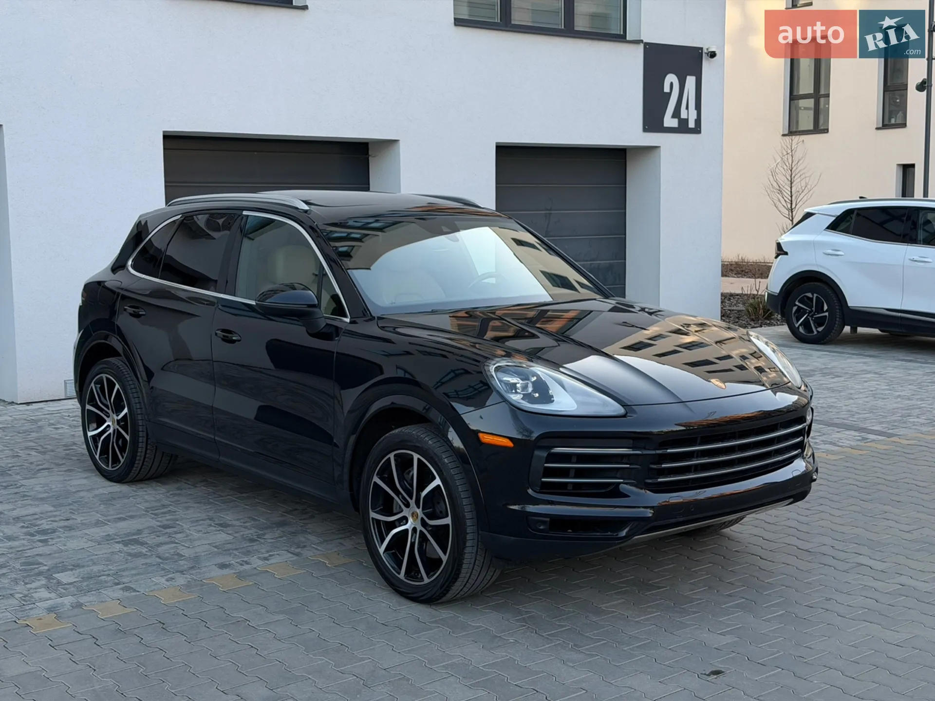 2021 Porsche Cayenne - мініатюра 2