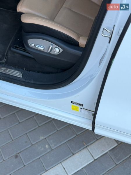 Внедорожник / Кроссовер Porsche Cayenne 2015 в Киеве