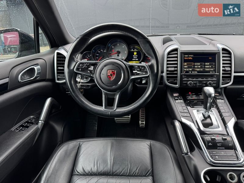 Позашляховик / Кросовер Porsche Cayenne 2016 в Києві