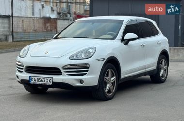 Внедорожник / Кроссовер Porsche Cayenne 2013 в Киеве