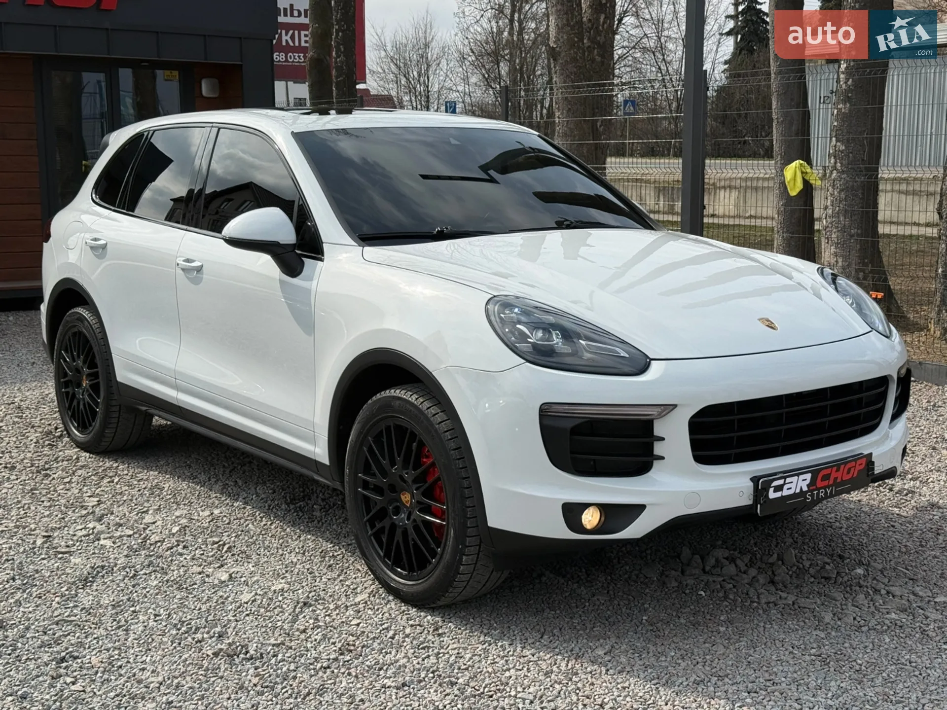 2016 Porsche Cayenne - мініатюра 27