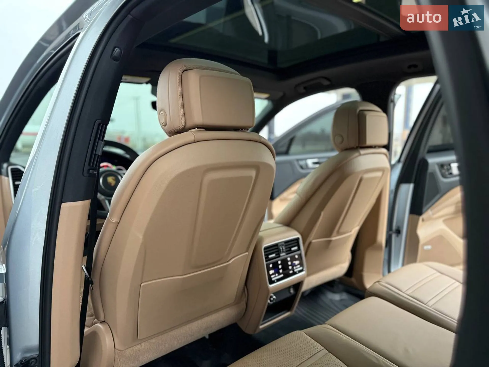 2018 Porsche Cayenne - мініатюра 23