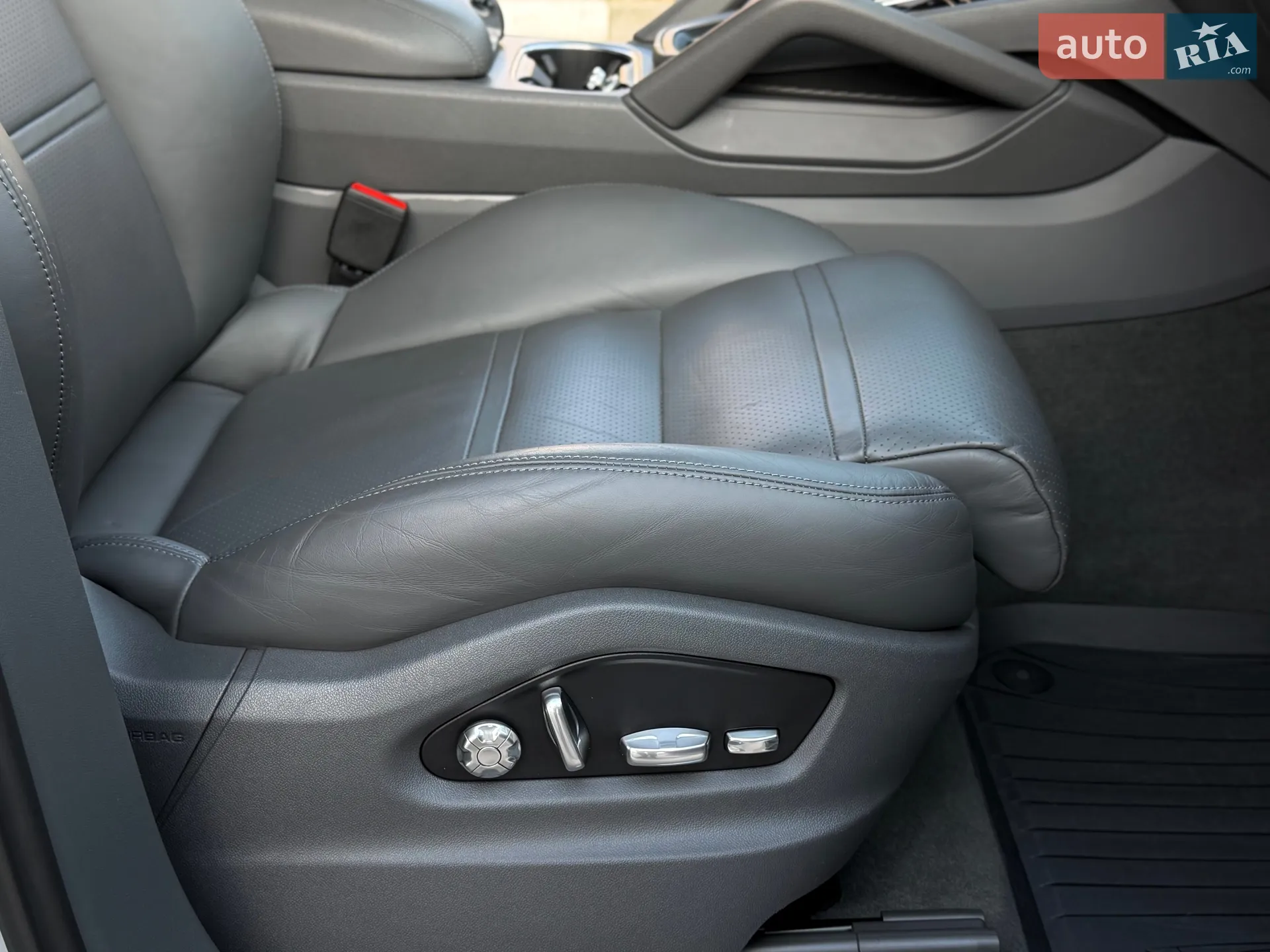 2018 Porsche Cayenne - мініатюра 63
