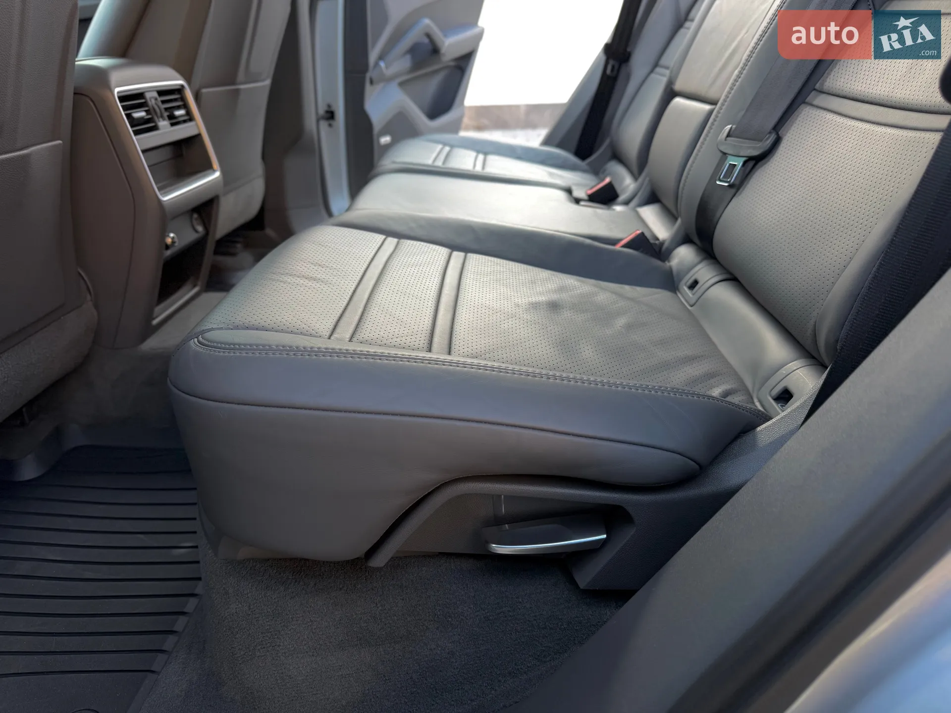 2018 Porsche Cayenne - мініатюра 79