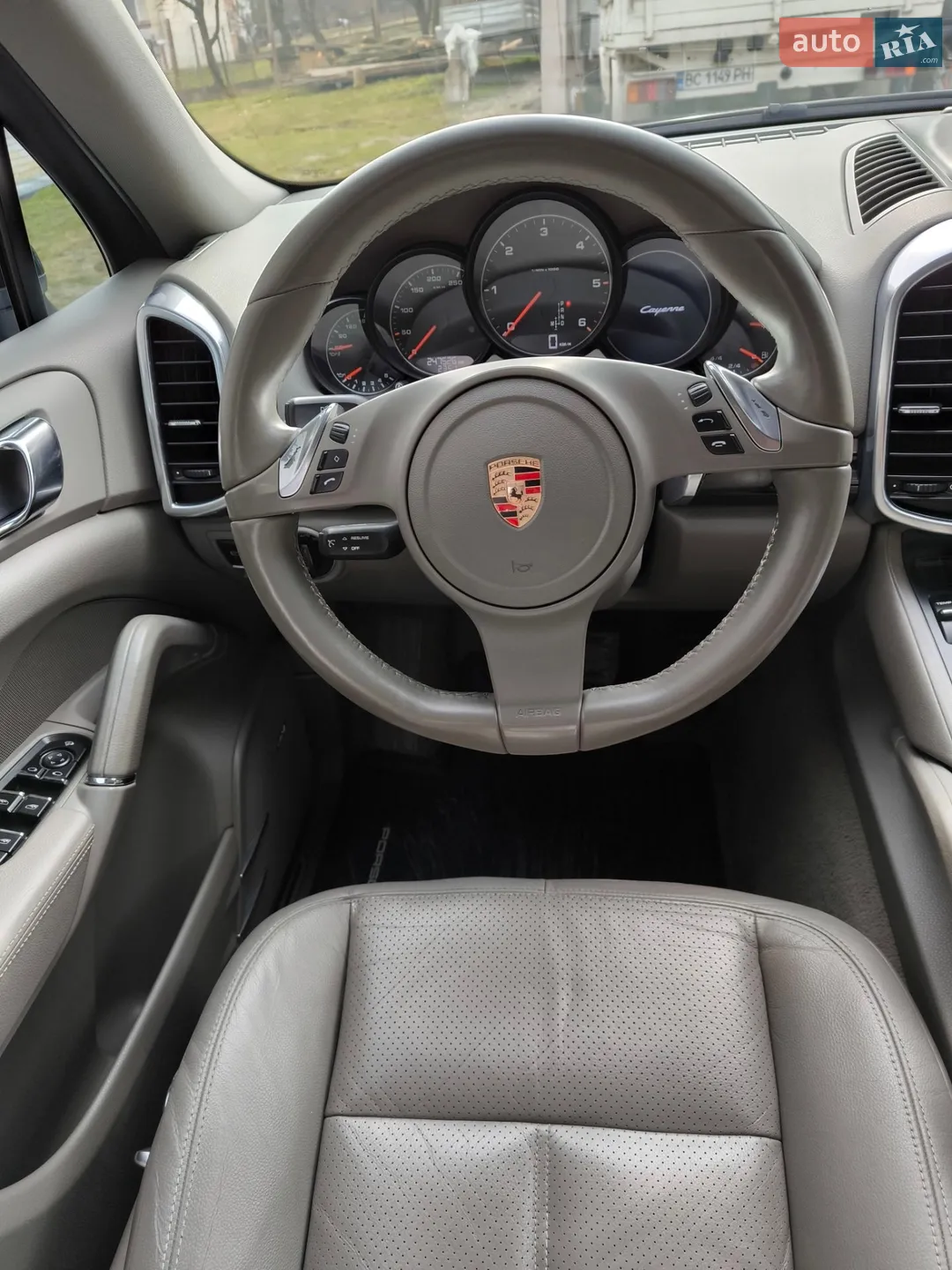 2010 Porsche Cayenne - мініатюра 26