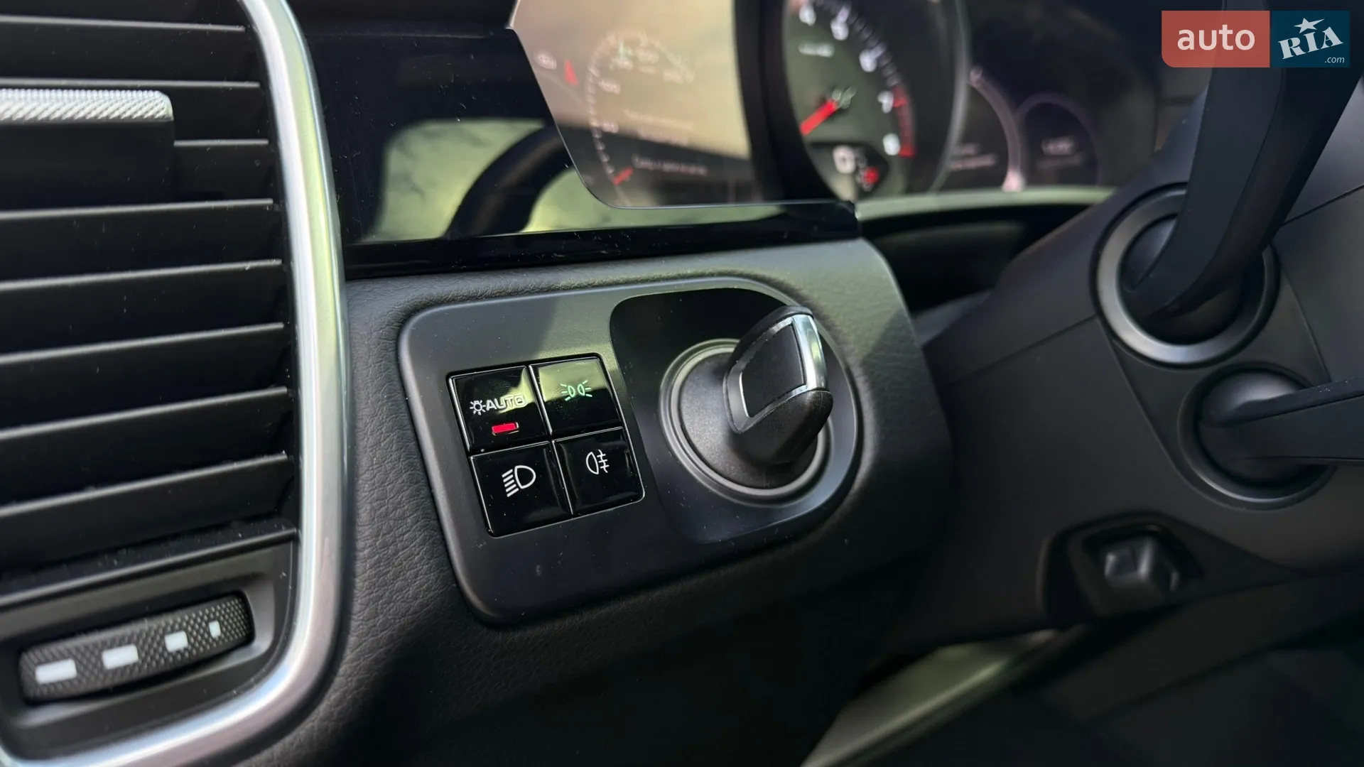 2021 Porsche Cayenne - мініатюра 21