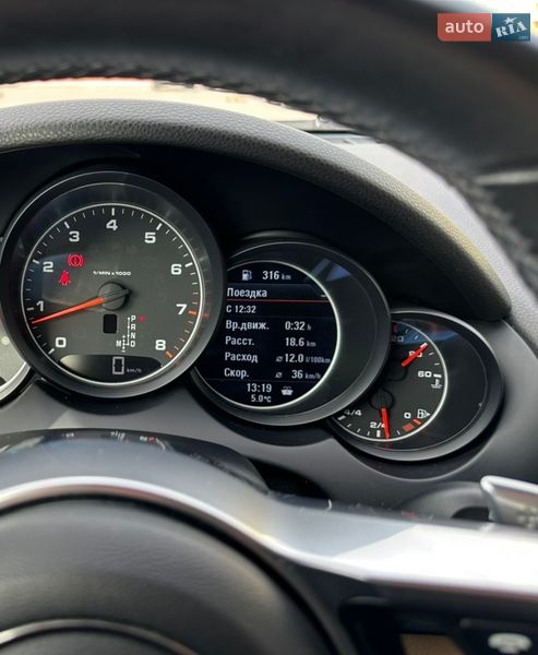 Внедорожник / Кроссовер Porsche Cayenne 2015 в Киеве