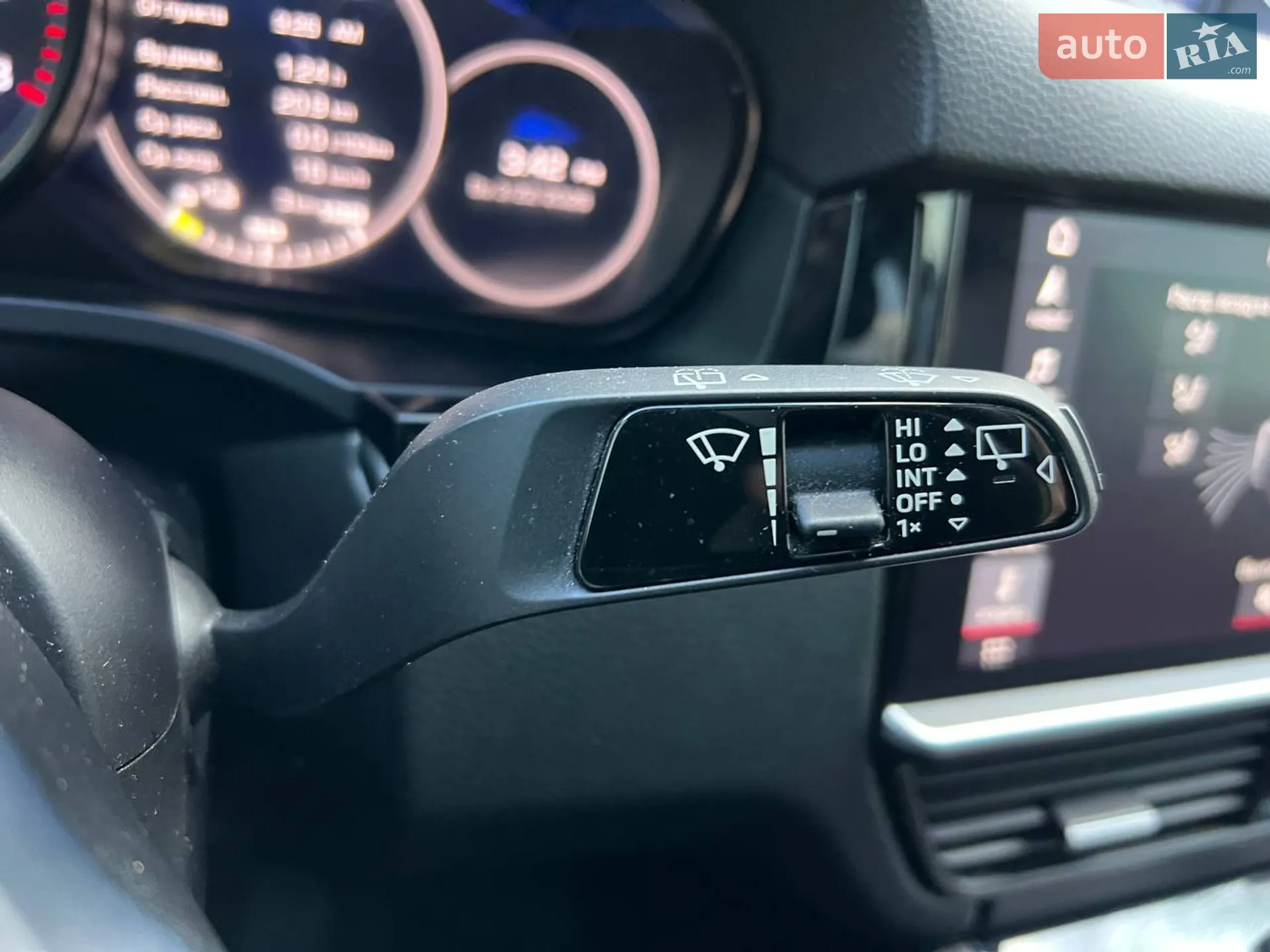 2019 Porsche Cayenne - мініатюра 26