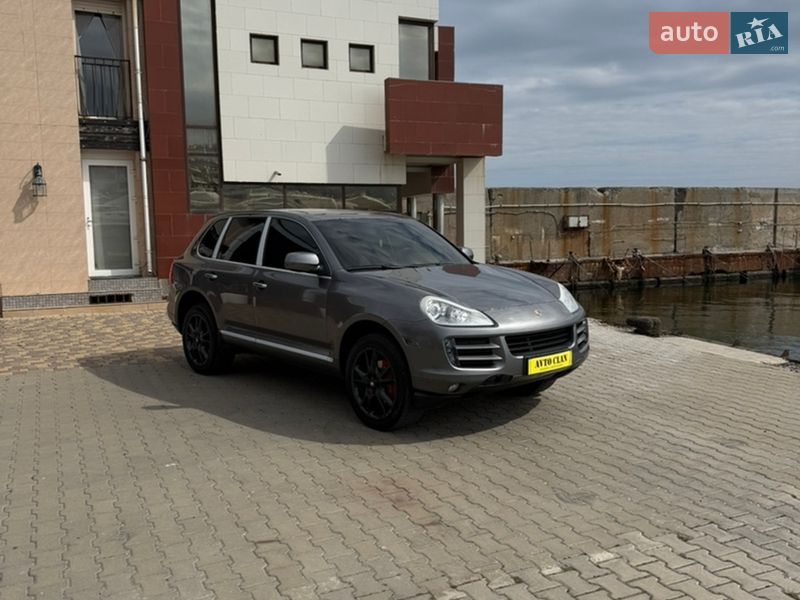 Позашляховик / Кросовер Porsche Cayenne 2009 в Одесі