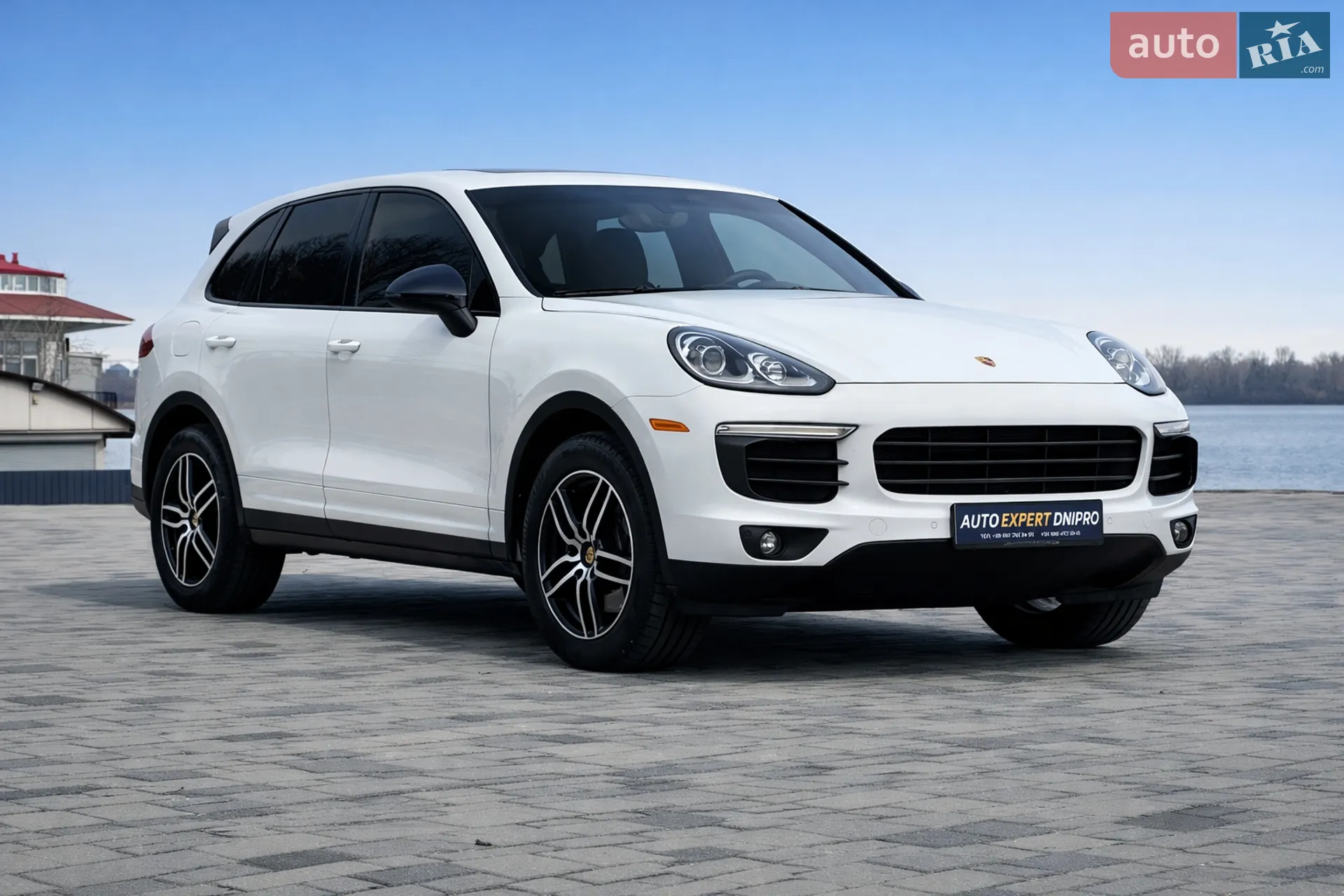 2017 Porsche Cayenne - мініатюра 2