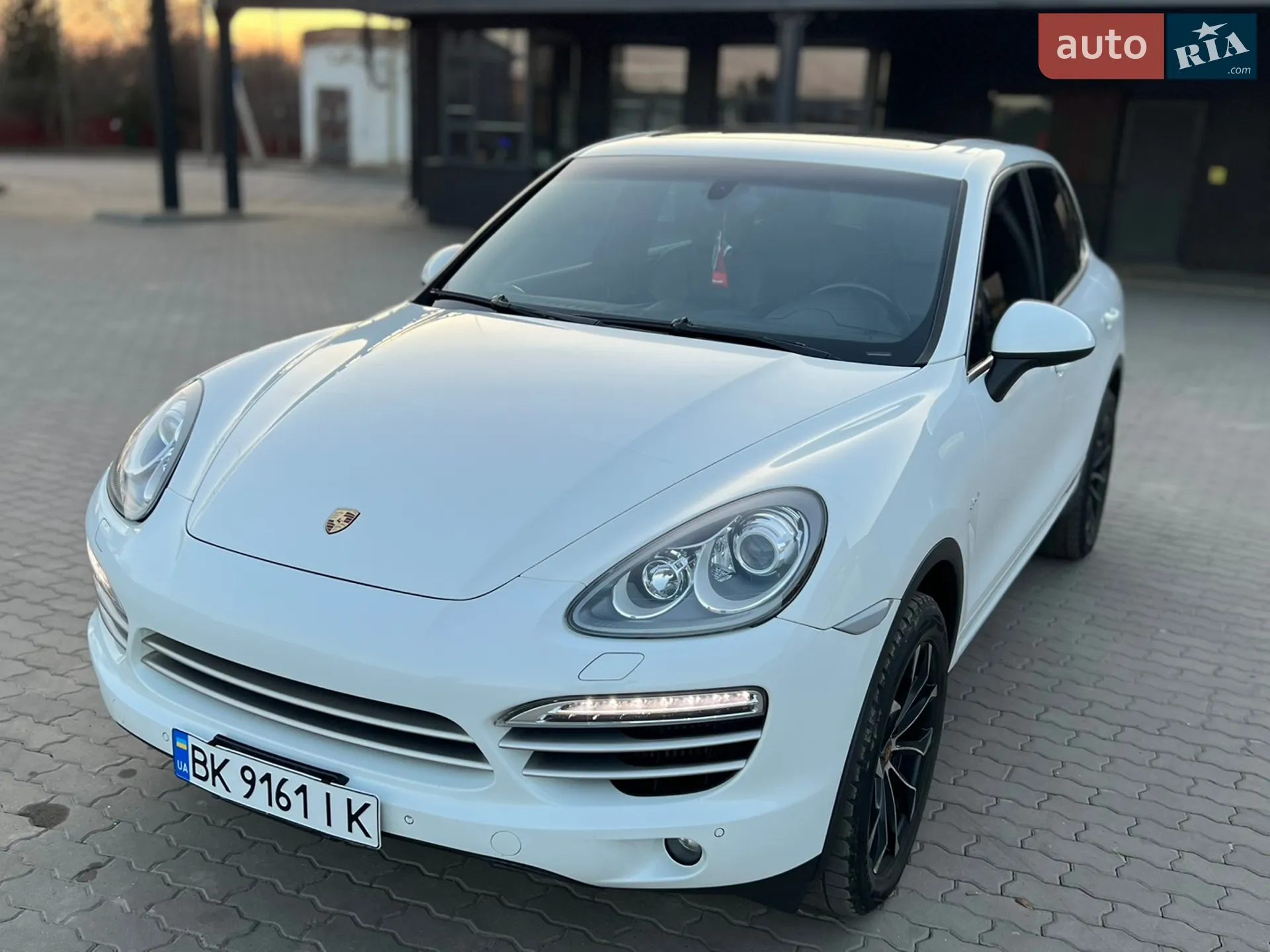 2014 Porsche Cayenne - мініатюра 12