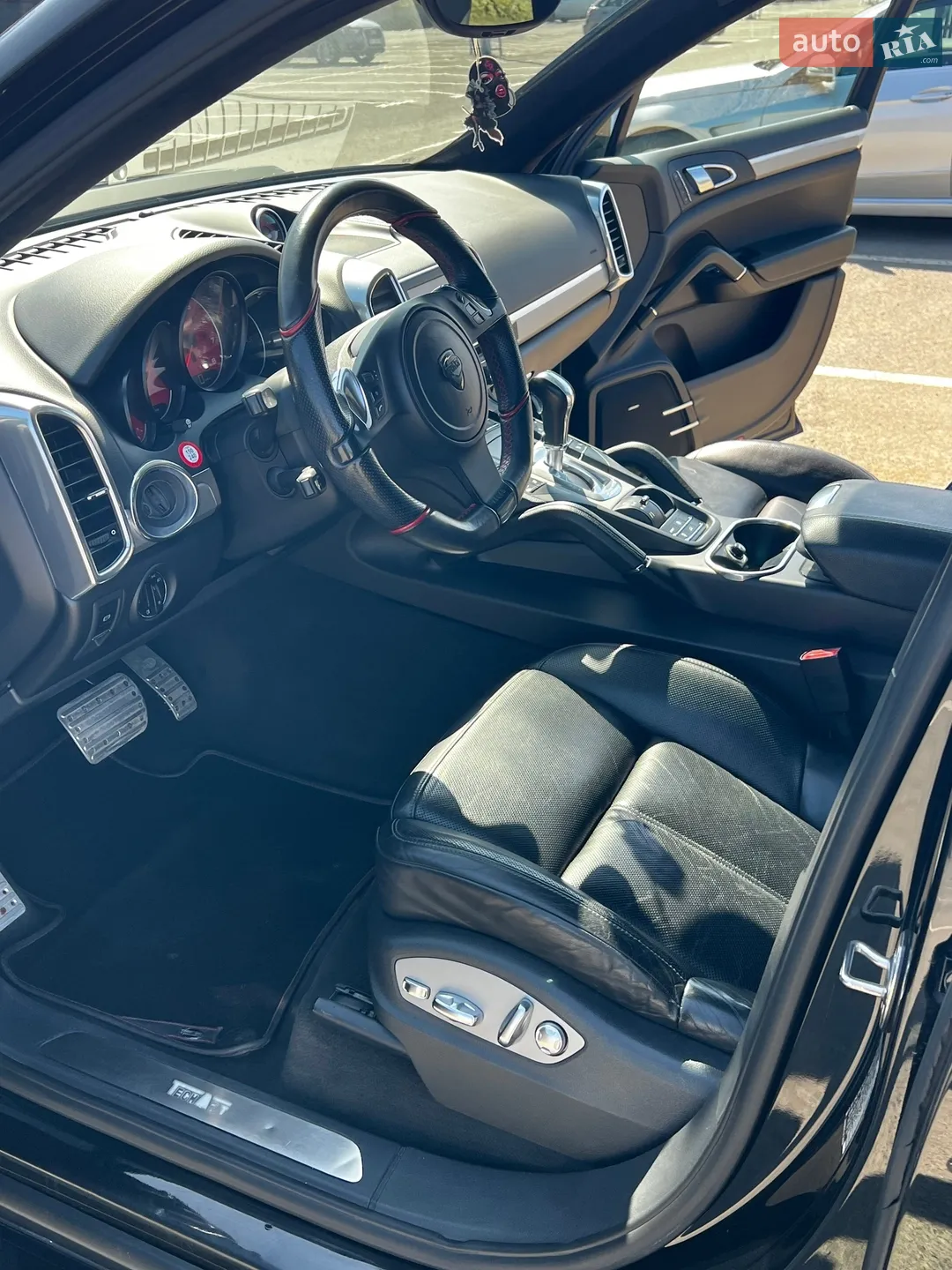 2010 Porsche Cayenne - мініатюра 6