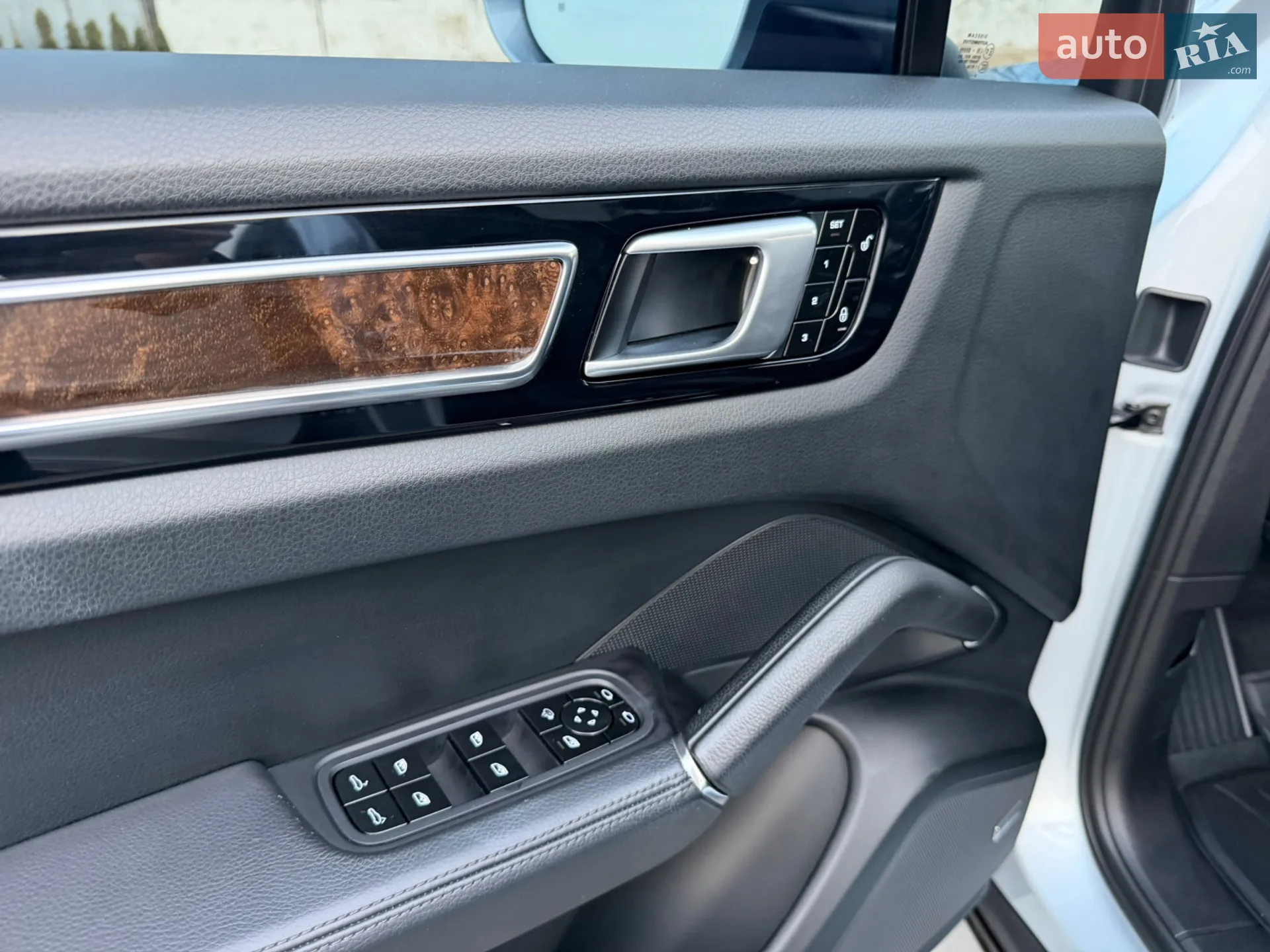 2018 Porsche Cayenne - мініатюра 22