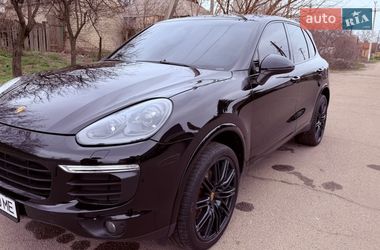 Внедорожник / Кроссовер Porsche Cayenne 2016 в Днепре