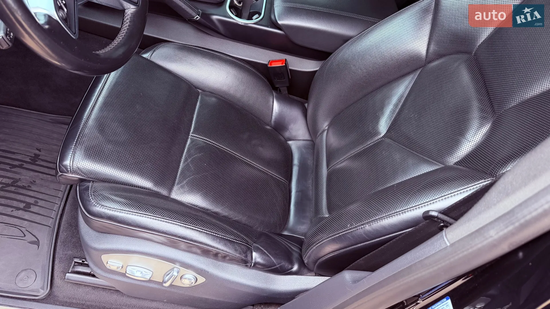 2016 Porsche Cayenne - мініатюра 11