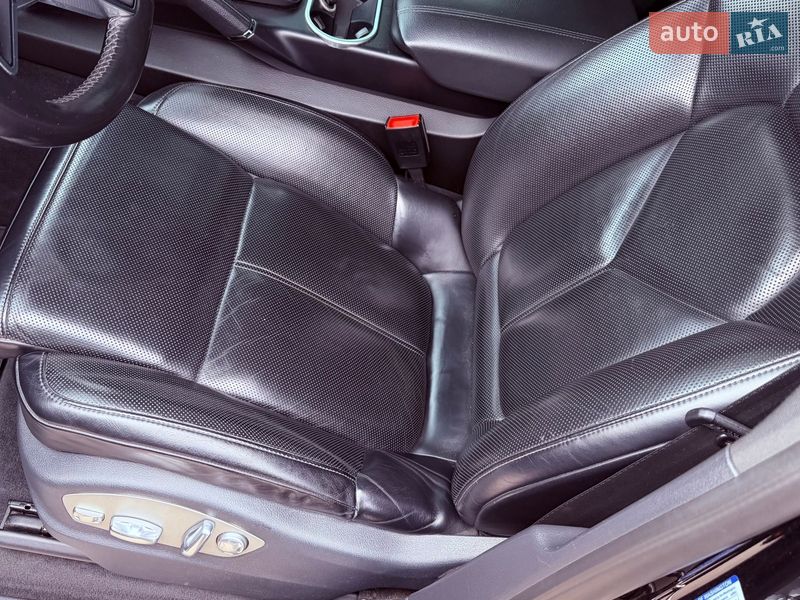 Позашляховик / Кросовер Porsche Cayenne 2016 в Дніпрі