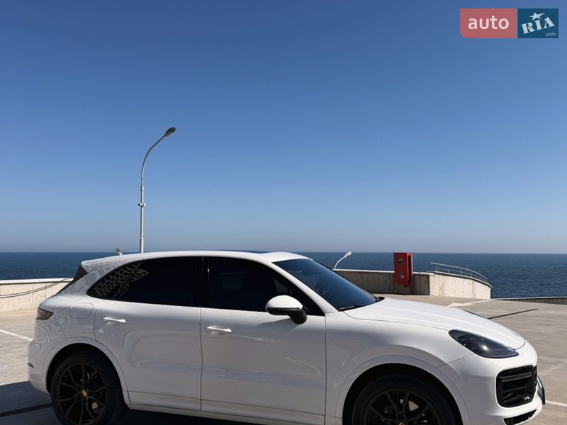 Внедорожник / Кроссовер Porsche Cayenne 2019 в Одессе