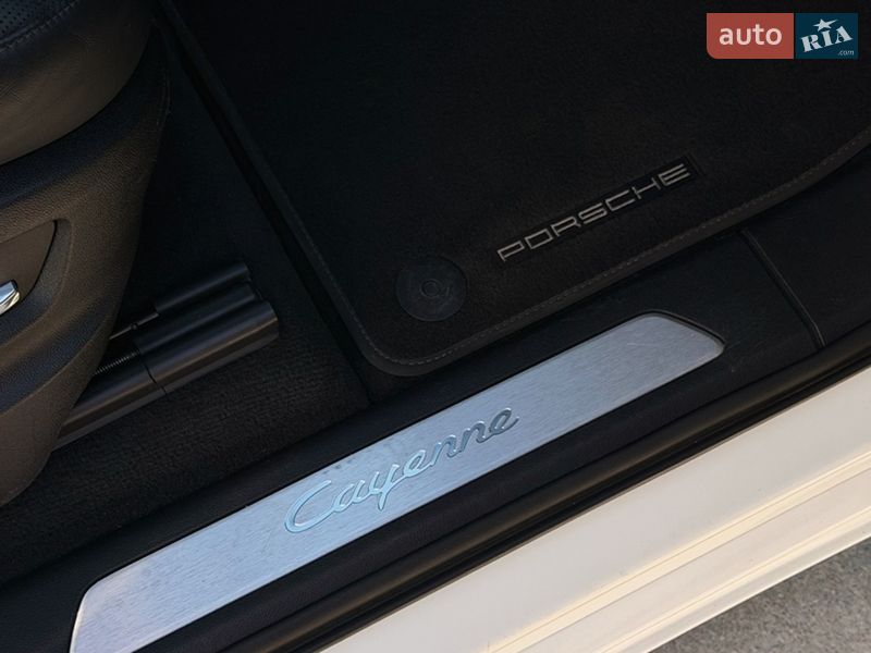 Внедорожник / Кроссовер Porsche Cayenne 2019 в Одессе